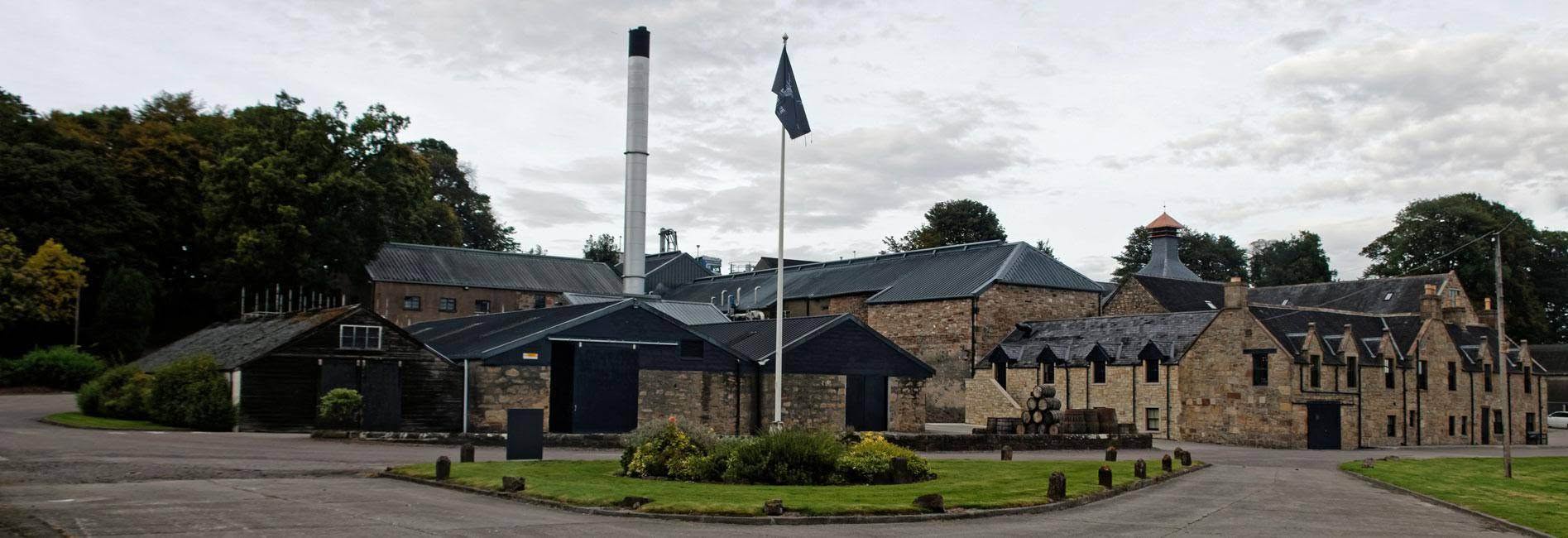 Dalmore Distillery - Die Brennerei in der Gesamtansicht
